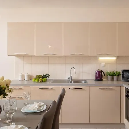 Apartment Exclusive Center